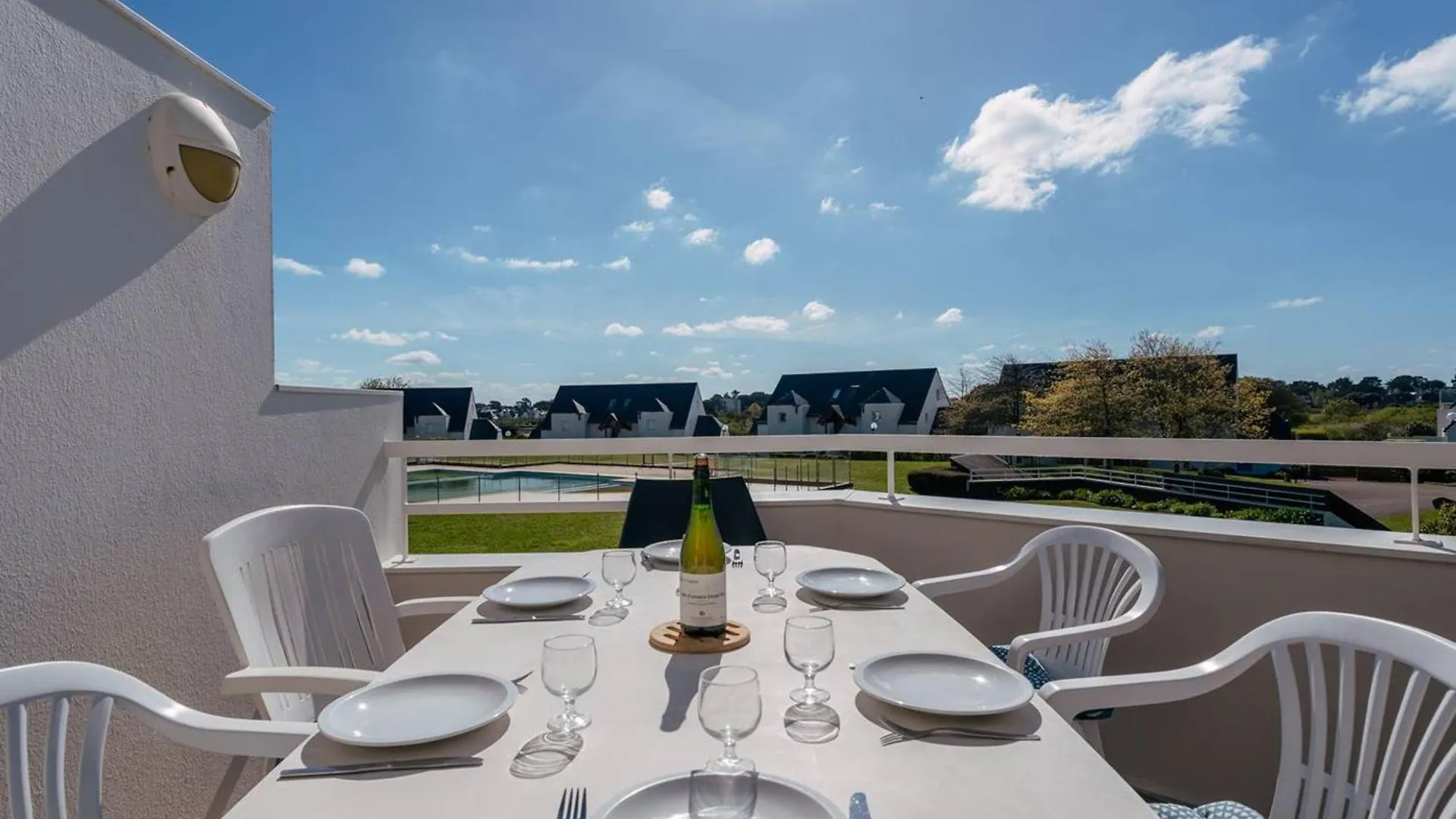 Apartment Appartement Duplex 50M² A Carnac Avec Piscine Chauffee, Proche Plages Pour 6 Personnes - Fr-1-477-63